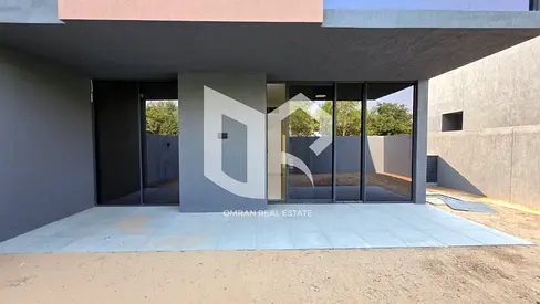 4-Bedroom Corner Townhouse with Majlis | Freehold | Cash or Bank Finance