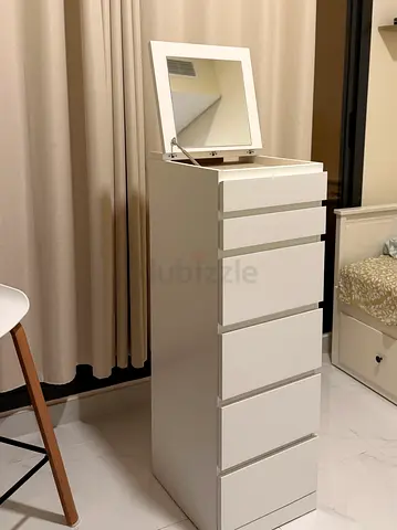 Ikea storage stand with mirror