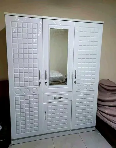 Wooden 3door wardrobe white colour brand new