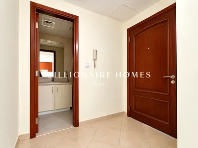 VACANT | ALSO FOR RENT | PRIME LOCATION