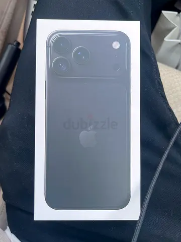 Brand new sealed iPhone 18 pro max 256 gb black
