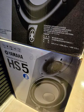 Brand new Yamaha HS5I Powered Studio Monitors (Pair) + Premium Cables+Premium On stage Stands