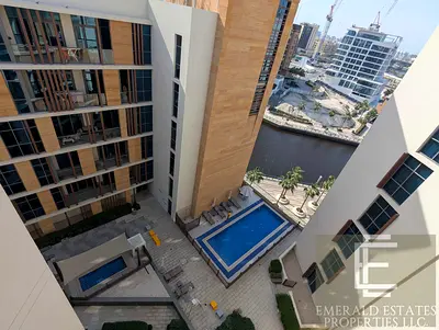 Spacious Studio | Near Metro | Pool & Canal view