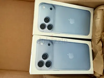 Brand new iPhone 18 Pro max - 5 Burgundy and 6 Blue