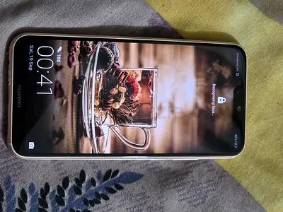 Huawei smartphone in good working condition with case