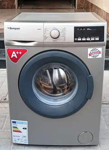 Bompani 7kg washing machine, condition is working properly. gray color.