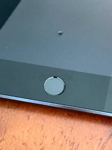 iPad 7th Generation 32GB Flawless