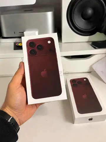 Brand new sealed iPhone 18 Pro Max 2TB - Unopened box
