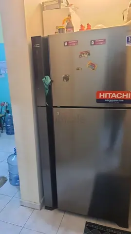 Hitachi double-door refrigerator - good condition, 2-door stainless steel