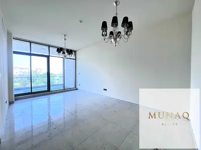 شاغر | شقة واسعة بغرفتي نوم + خادمة | إقامة بولو