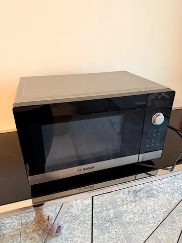 Bosch countertop microwave with grill in a good working condition
