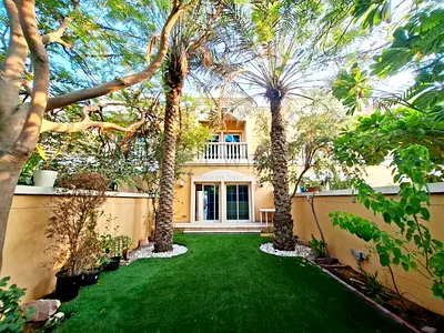 Jungle Villa | Freshly Painted | Single Row