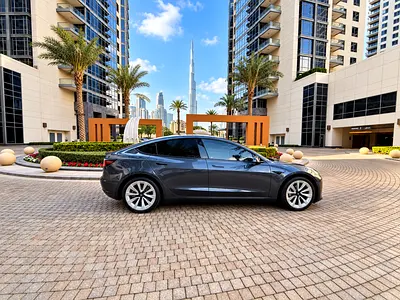 صورة 4 لـ 2023 Tesla MODEL 3
