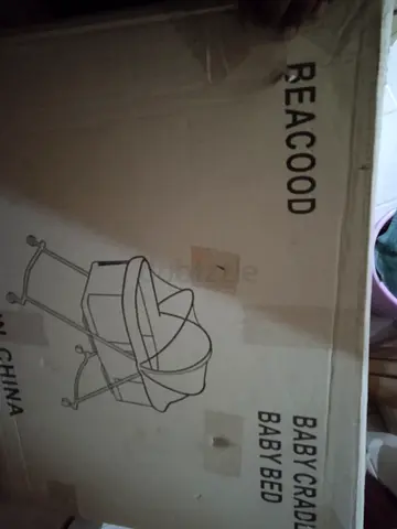 Beacood Baby Cradle / Bassinet (New in Box)