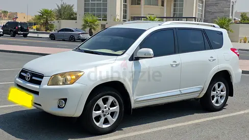 Toyota RAV4,2012 GCC, 2nd owner,2nd option , no accidents.