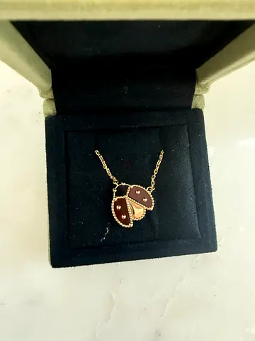 Van Cleef Lucky Spring Pendant