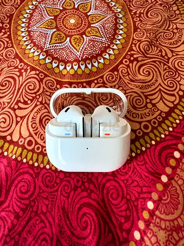 Samsung earbuds 3 in mint perfect condition
