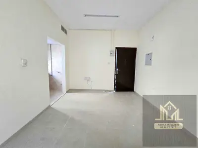 Spacious studio available yearly unfurnished for family ready to move sharjah muwaileh big size huge apartment close kitchen apartment