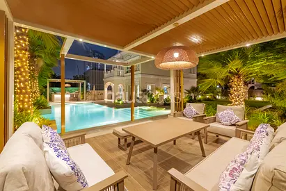 Fully Upgraded | Stunning Garden | 7,651 sq.ft