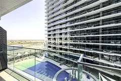 New I Read to move in I Pool View | 5% Deposit