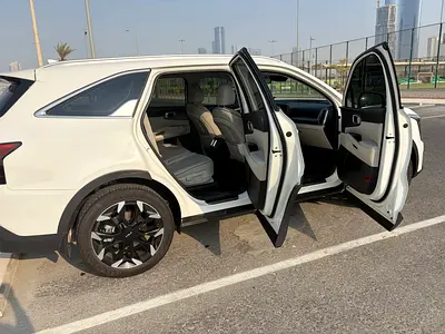 2024 KIA SORENTO photo 7