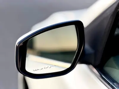 2019 Nissan SENTRA — миниатюра 14