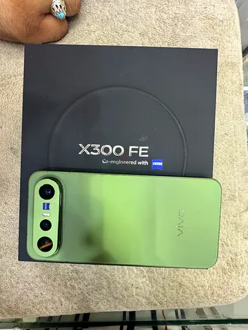 Vivo X300 FE
