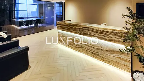 Luxurious | Island, Lake View | Natural Light