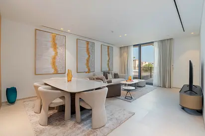 Fully Furnished Eden House Residence on the Waterfront