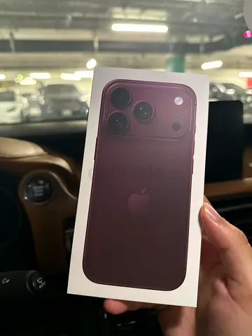 iPhone 18 Pro 512 gb w Receipt