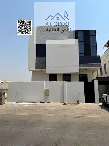 فيلا مودرن فاخر || 5 غرف ماستر مع خزائن مدمجة || مسبح || مطبخ مجهز بالكامل || ارتداد امامي || حوش داخلي || غرفة خادمه || الكهرباء موصلة جاهزة