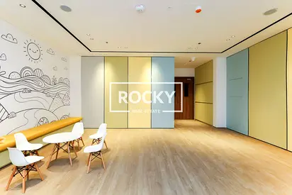 Cozy Studio with Cooking Range and Fridge, Pool & Gym in AL Barsha 1