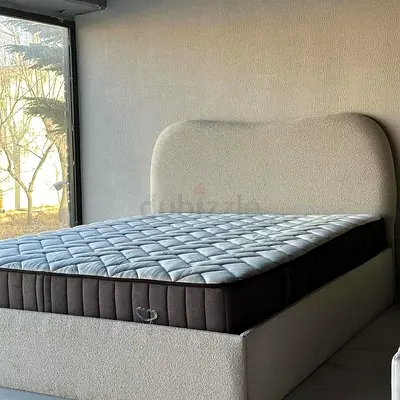 Brand New 160*200 Queen Size Fabric Bed Frame For Sale. Premium High Quality Bed Set For Sale