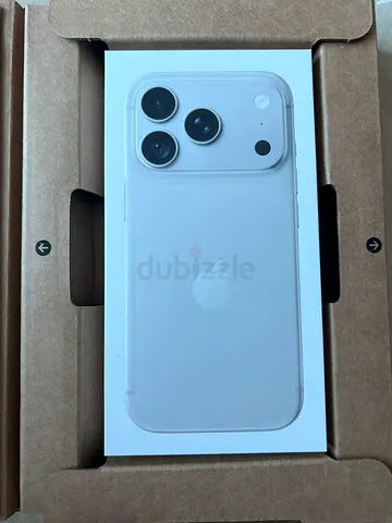 Sealed Apple iPhone 18 pro silver in Original Box - Unopened