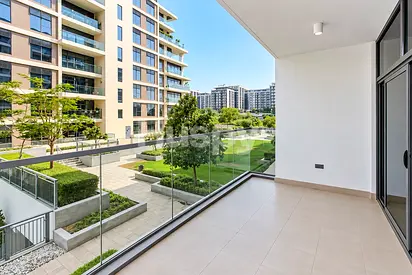 Large Layout | Vacant | Prime Location