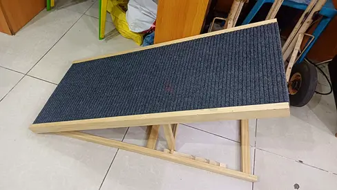 Wooden pet ramp with non-slip carpet — sturdy and lightweight