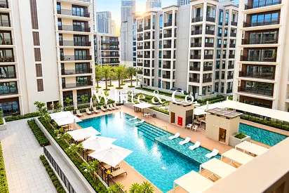 Great Layout | Motivated |Direct Pool View