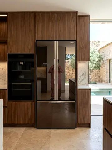 Hitachi American-Style French Door Refrigerator – Fridge Freezer