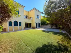 INTERNAL VILLA | THREE BED | VACANT | GREAT DEAL