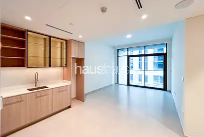 Brand-New 1-Bed | Private Balcony | Park View