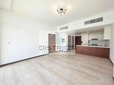 Ready to Move/Open Sun Rise View/Specious 925 Sqft