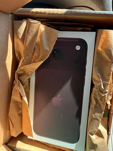 iPhone 18 Pro Max 256 GB Burgundy