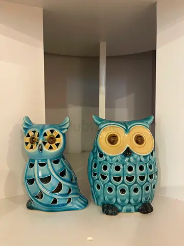 Pair of Ceramic Blue Owl Figurines (can put potpurri or a candle inside) — Decorative Collectible