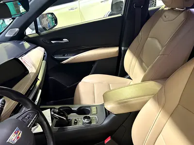 2024 Cadillac XT4 照片 10