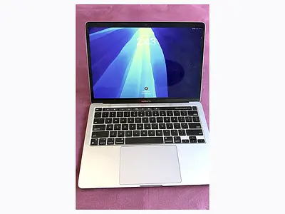 MacBook Pro 13 inch M2 2022 8GB 256GB Silver with Box and Charger