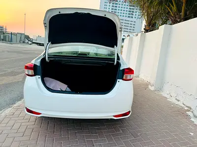 2019 Toyota YARIS 照片 3