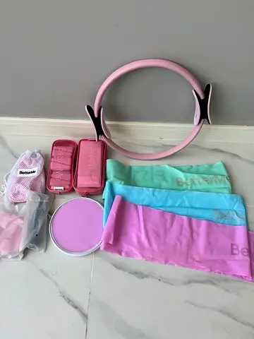 Pilates sets (ring with resistance bands and mini workout accessories) - brand new (BetterMe)