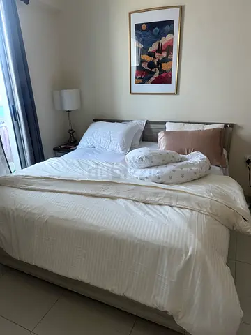 King bed mattress, 180x200 - lightly used