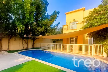 Lake View | Private Pool | Upgraded | Vacant