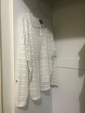 White Size Large Shirt